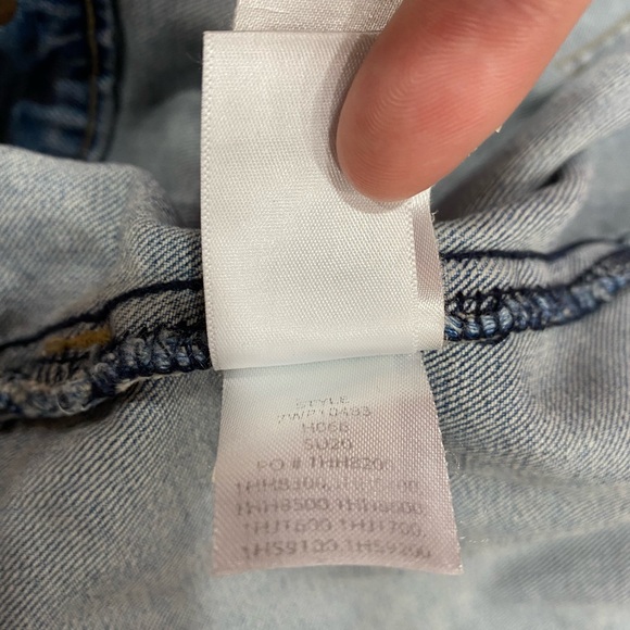 Lucky Brand Classic Jean Jacket in Blue Wash Denim Distressed Style Size Small - Picture 10 of 13